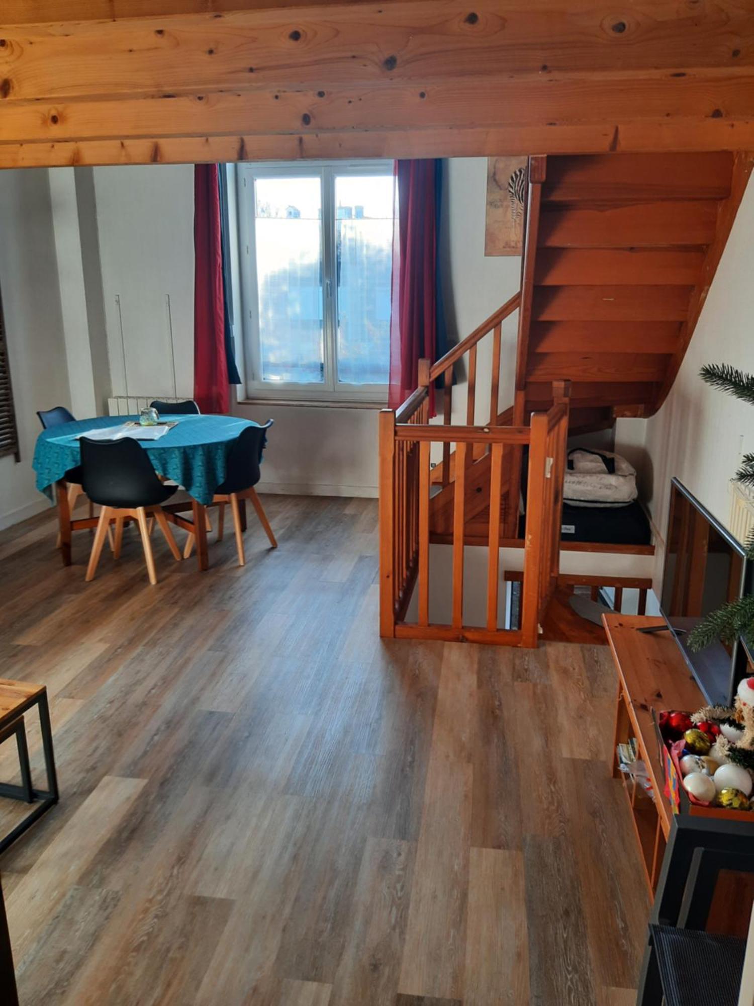 Apartment Duplex14h 1er Etage Jardinet 1 Parking Ou Studio14b Rdc Terrasse Sans Parking *